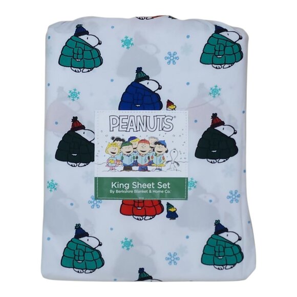 Peanuts Snoopy King Sheet Set By Berkshire Holiday Christmas Igloo Winter 4 pc - Picture 7 of 7